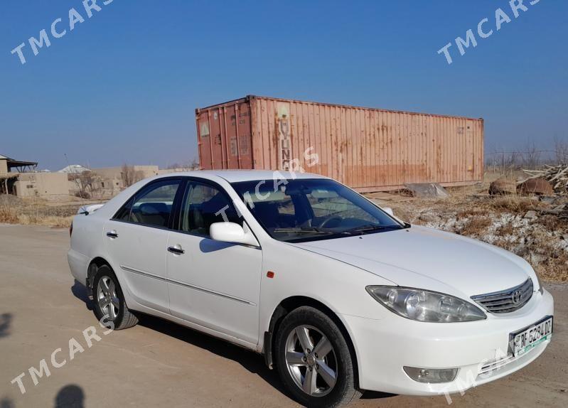 Toyota Camry 2004 - 115 000 TMT - Гурбансолтан Едже - img 2