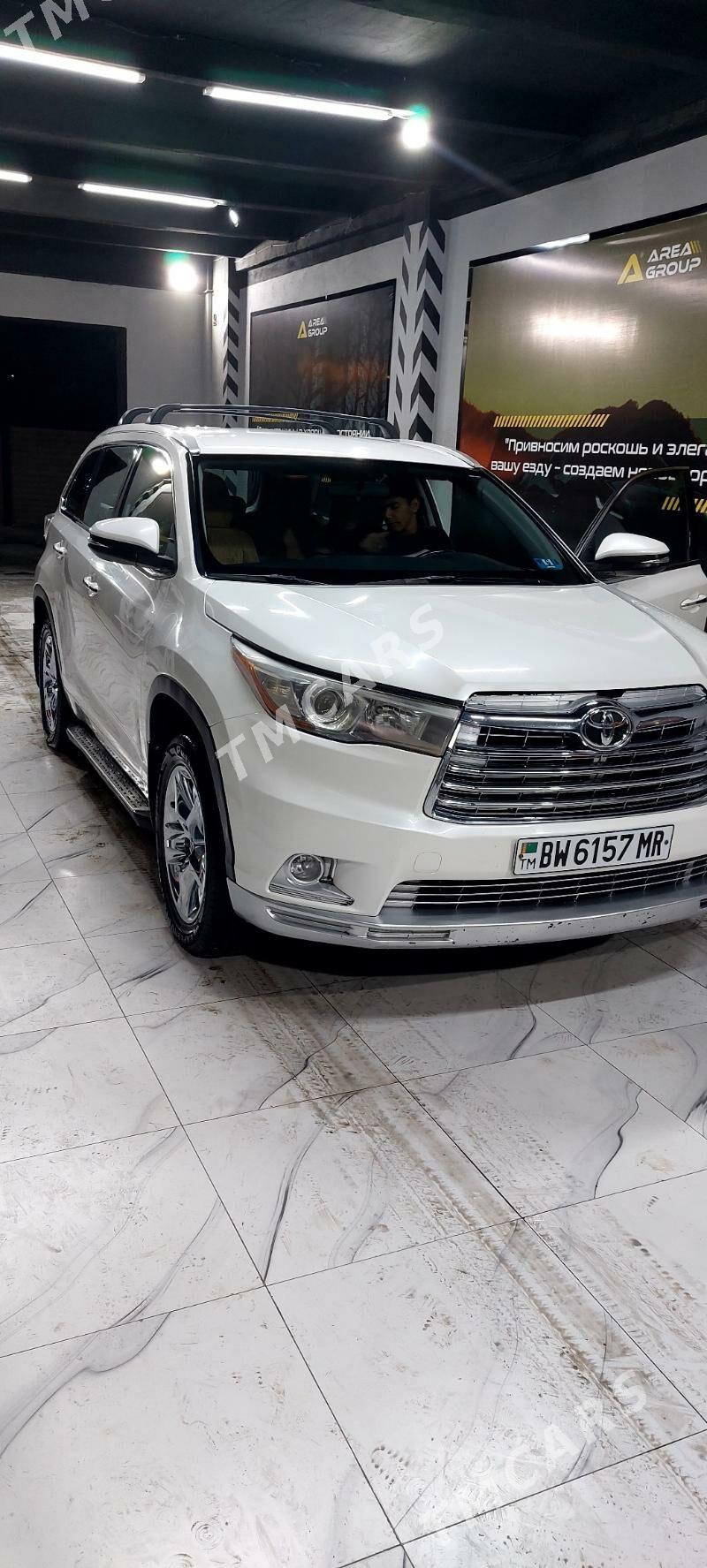 Toyota Highlander 2016 - 400 000 TMT - Байрамали - img 2