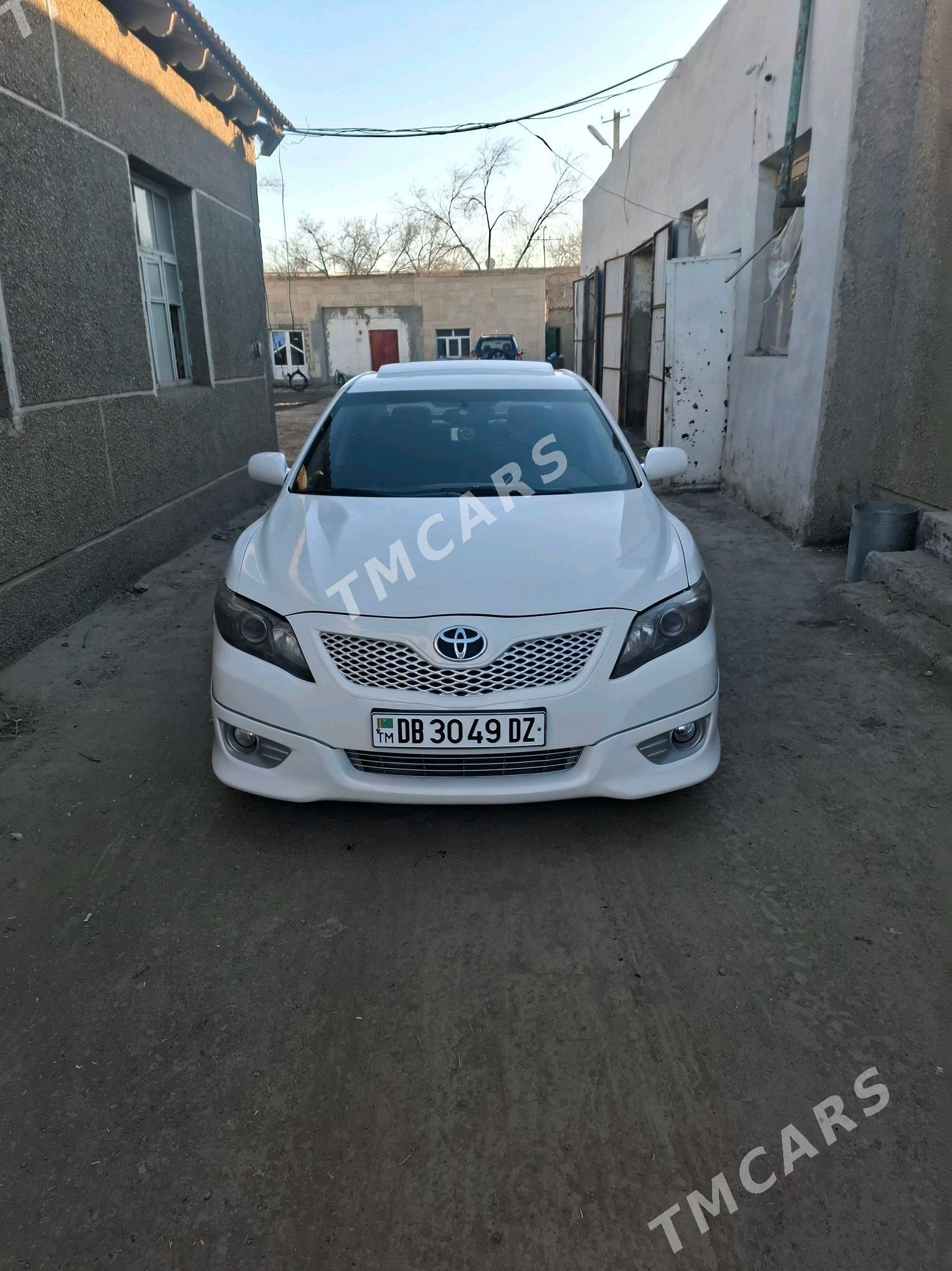 Toyota Camry 2011 - 234 000 TMT - Köneürgenç - img 7