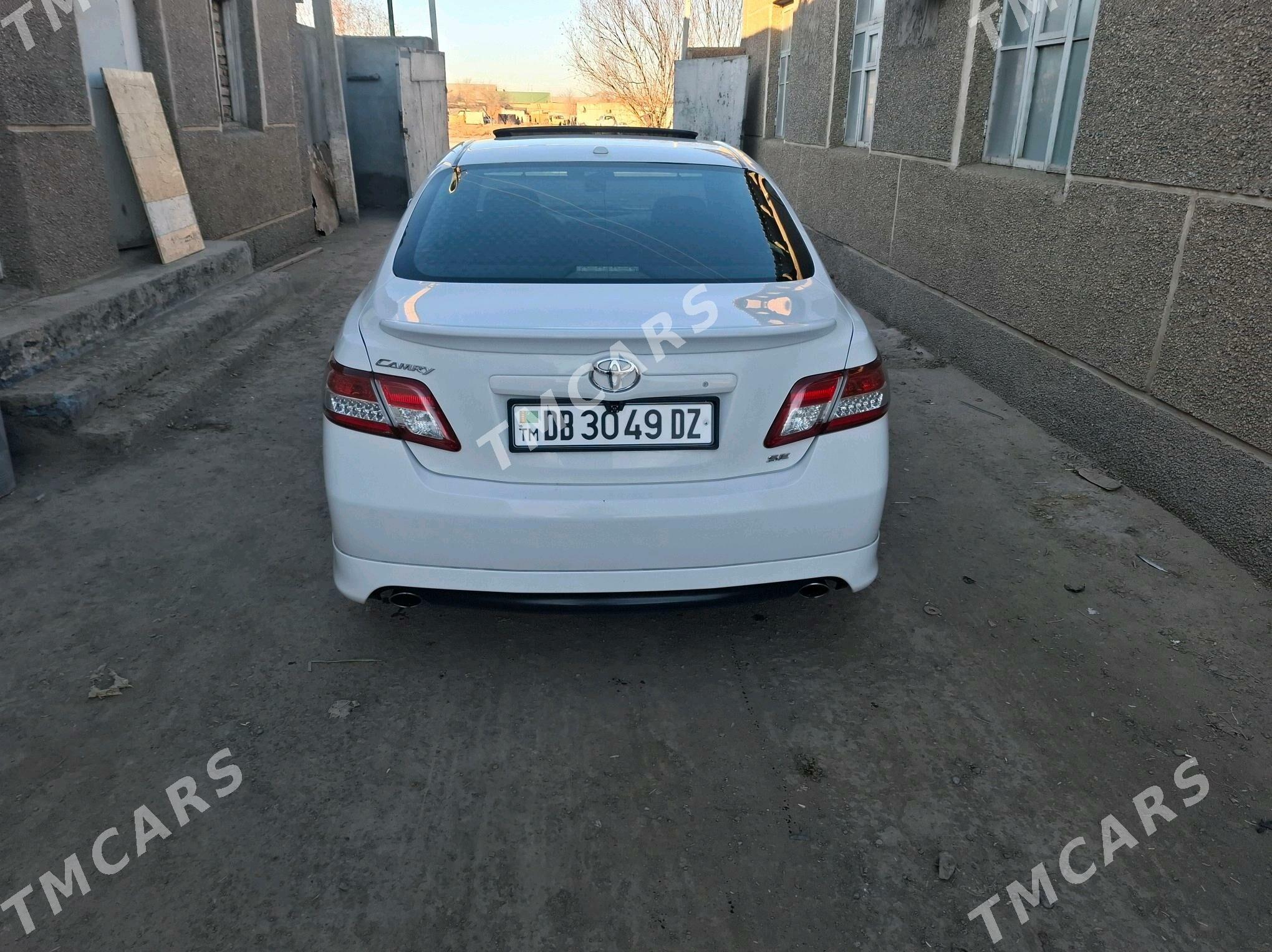 Toyota Camry 2011 - 234 000 TMT - Köneürgenç - img 8