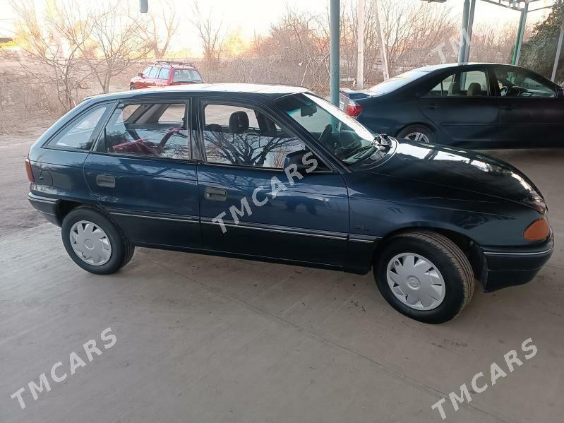 Opel Antara 1993 - 28 000 TMT - Дашогуз - img 3