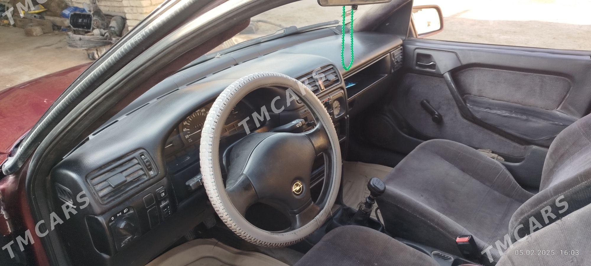 Opel Vectra 1992 - 42 000 TMT - Wekilbazar - img 5