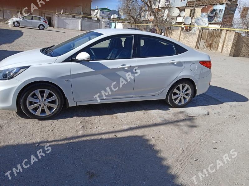 Hyundai Accent 2013 - 130 000 TMT - Балканабат - img 5