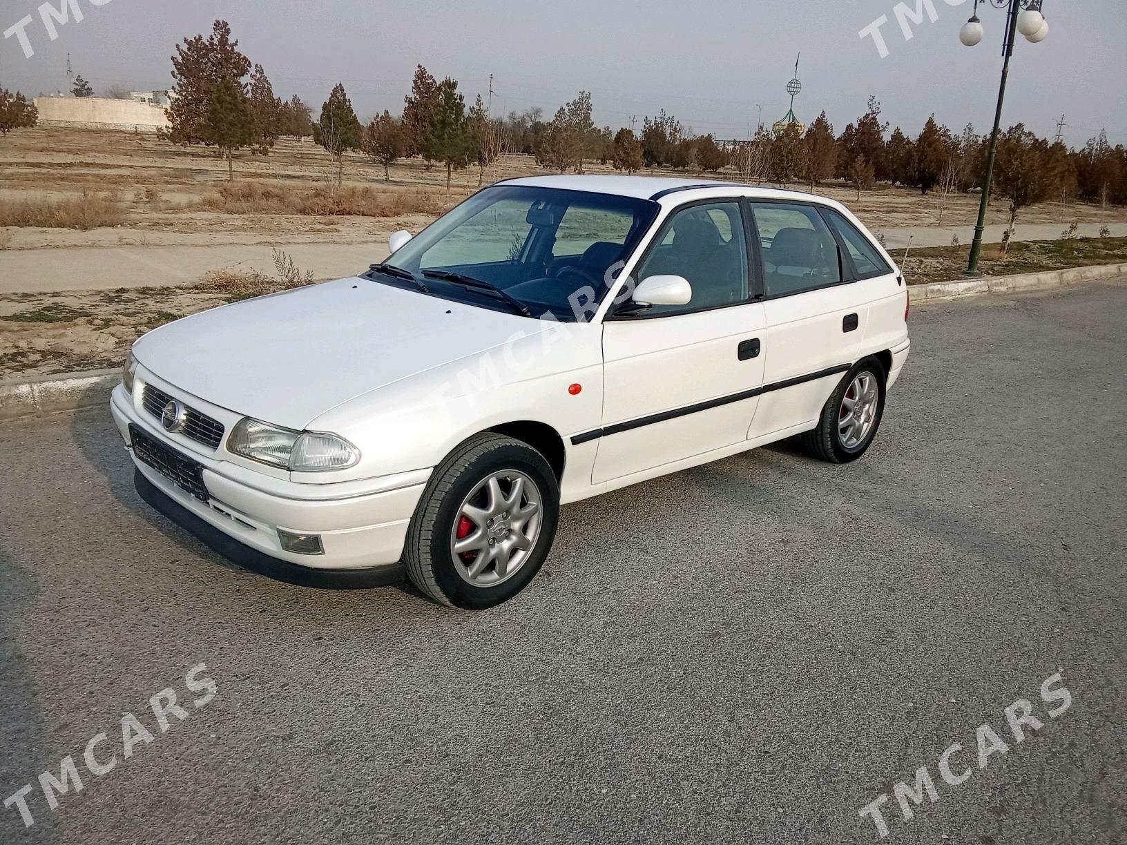 Opel Astra 1995 - 47 000 TMT - Bäherden - img 2