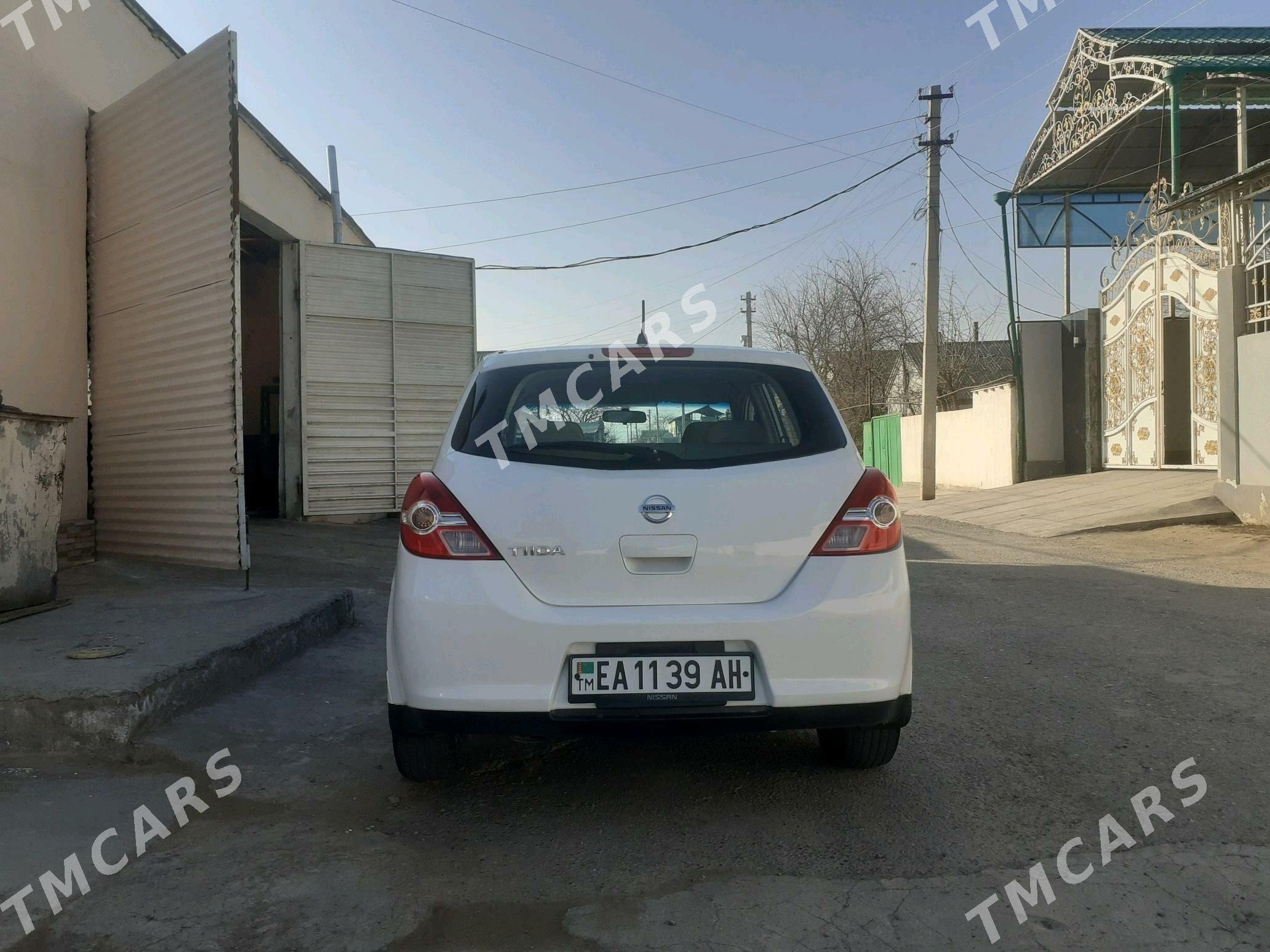 Nissan Tiida 2009 - 115 000 TMT - Гарадамак - img 4