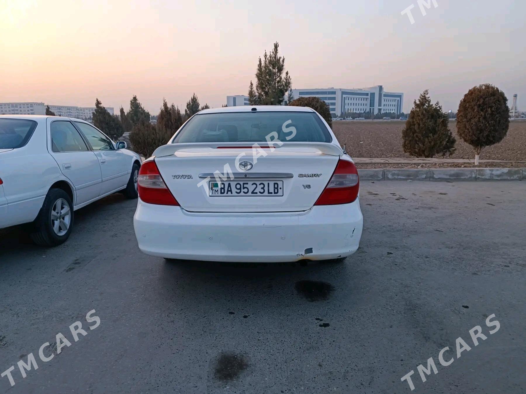 Toyota Camry 2002 - 115 000 TMT - Halaç - img 4