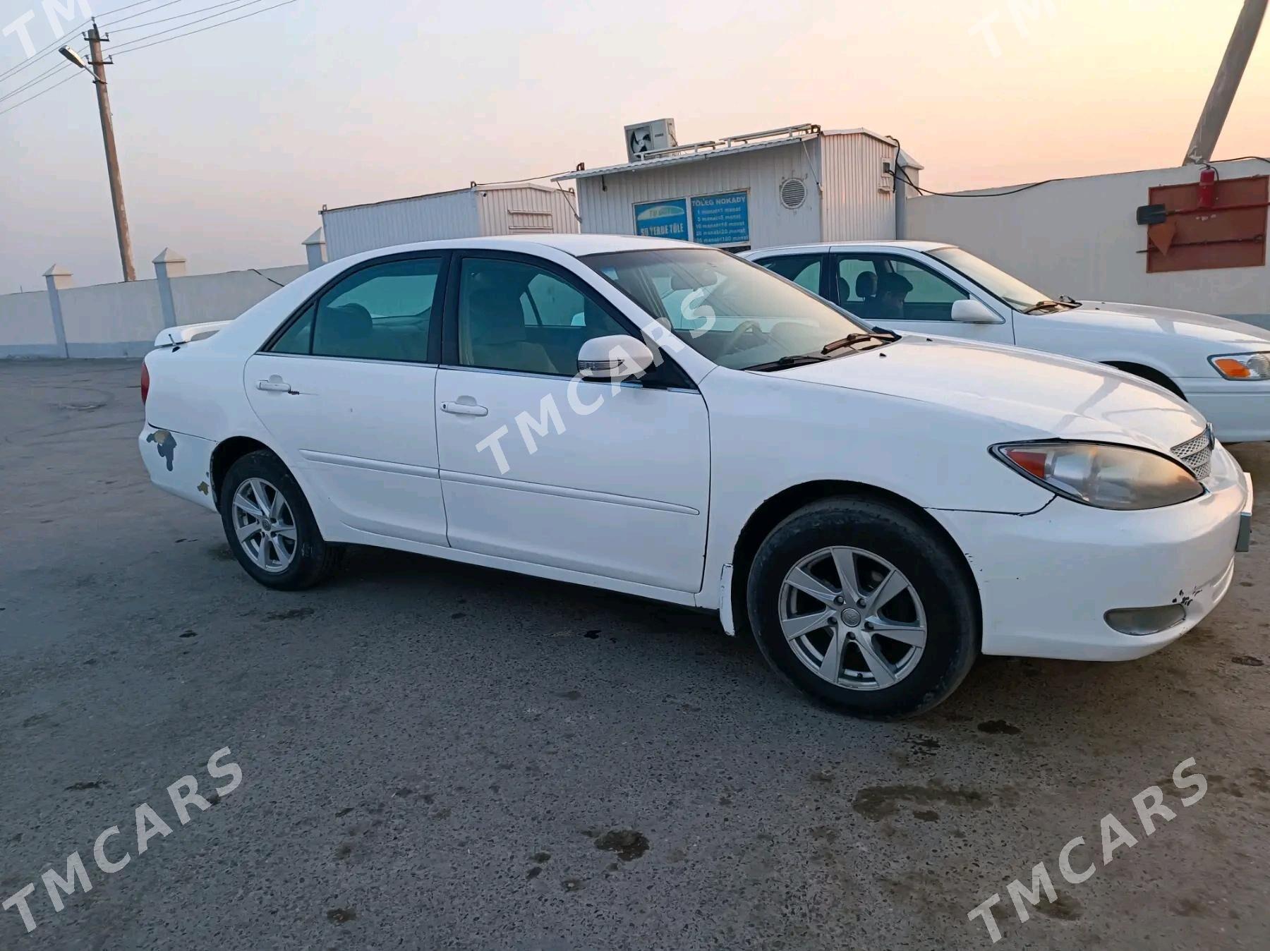 Toyota Camry 2002 - 115 000 TMT - Halaç - img 3