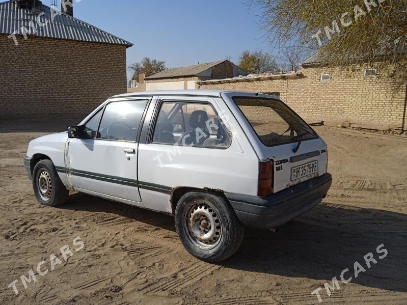 Opel Corsa 1990 - 13 000 TMT - Mary - img 6