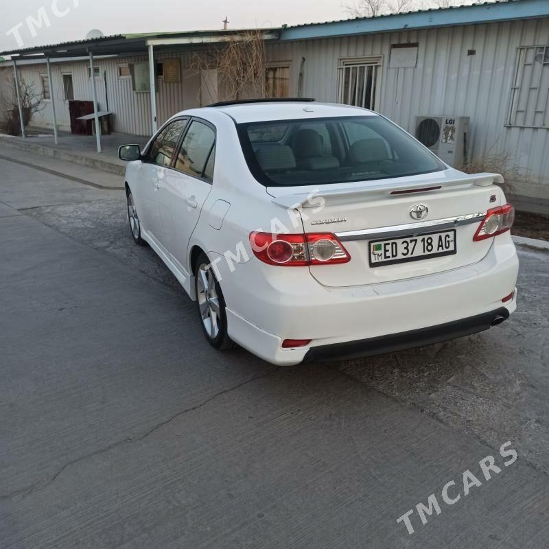 Toyota Corolla 2011 - 145 000 TMT - Garadamak Şor - img 2