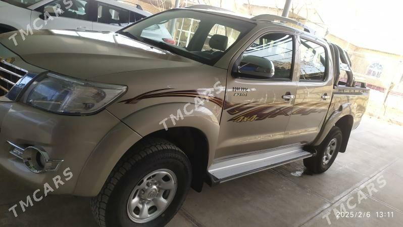 Toyota Hilux 2014 - 300 000 TMT - Mary - img 4