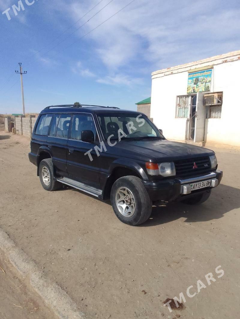 Mitsubishi Montero 1994 - 55 000 TMT - Махтумкули - img 5