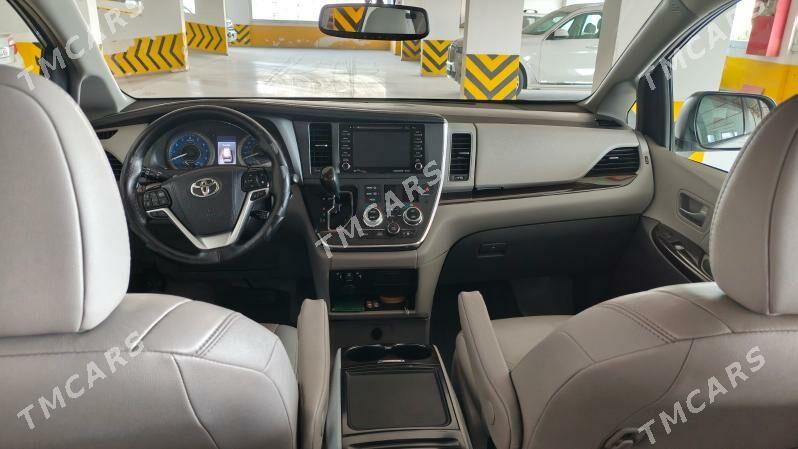 Toyota Sienna 2018 - 400 000 TMT - Aşgabat - img 4