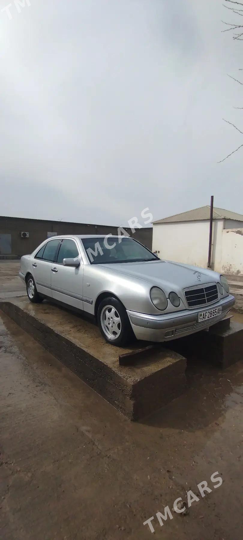 Mercedes-Benz E320 1999 - 83 000 TMT - Tejen - img 5