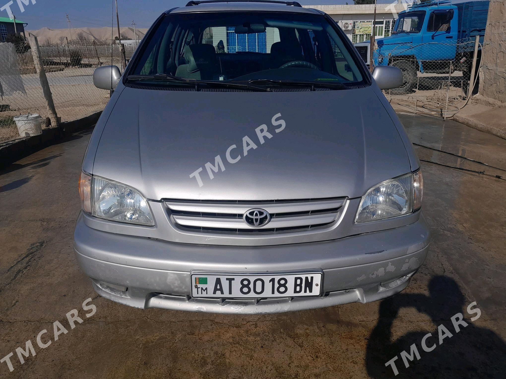 Toyota Sienna 2002 - 130 000 TMT - Etrek - img 3