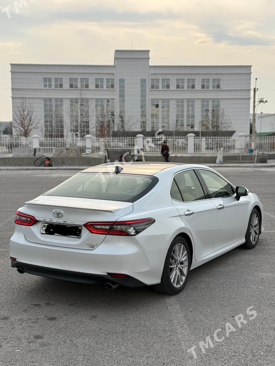 Toyota Camry 2021 - 615 000 TMT - Ашхабад - img 2