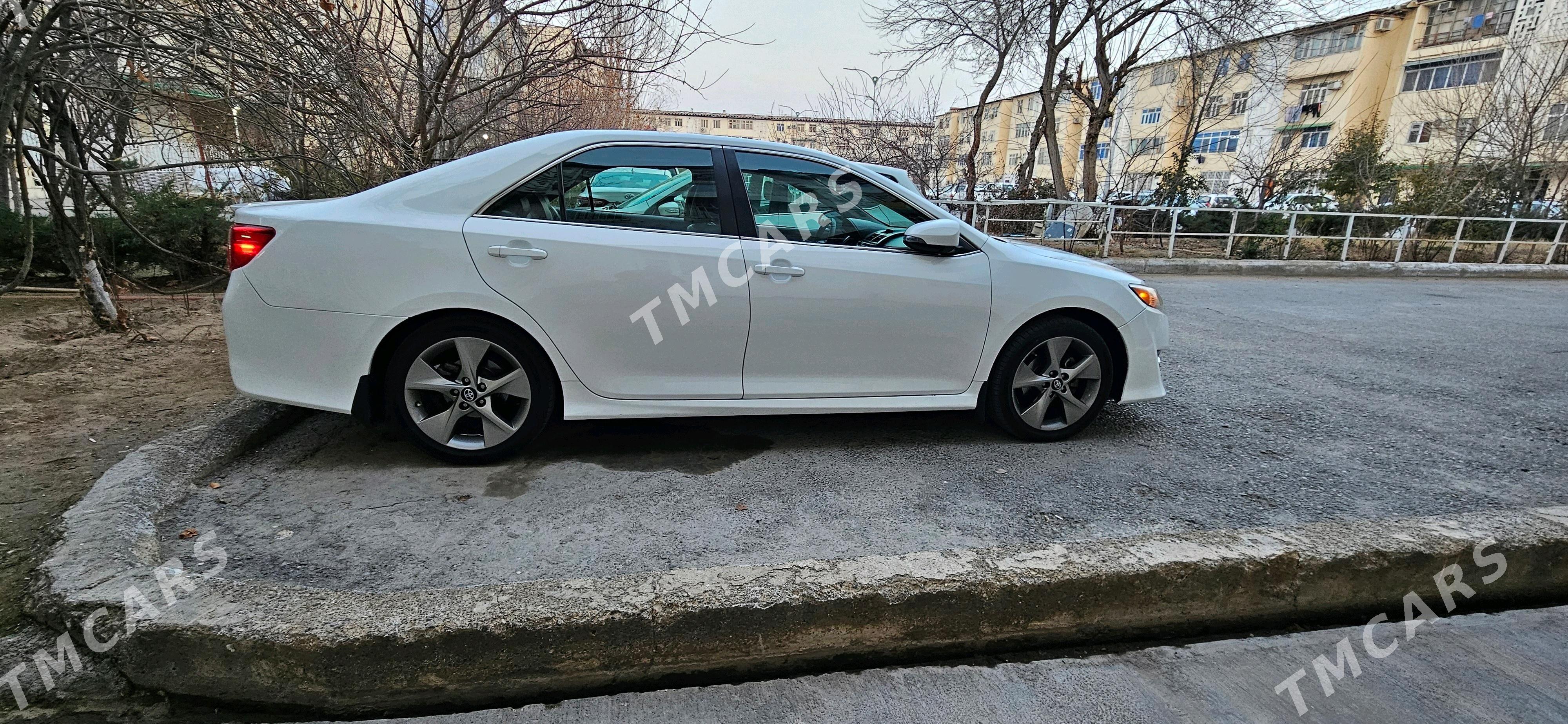 Toyota Camry 2013 - 243 000 TMT - Мир 3 - img 9