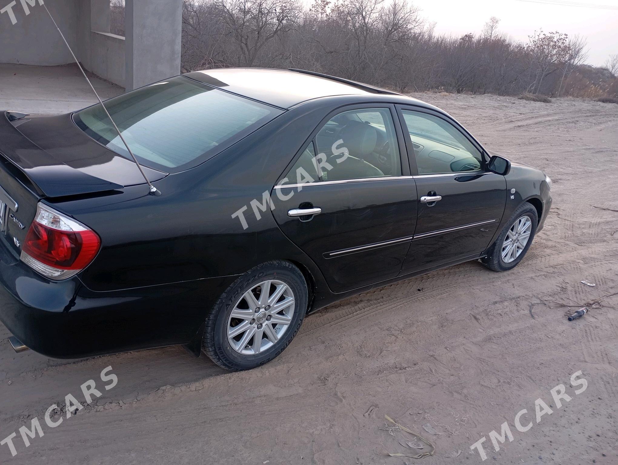 Toyota Camry 2003 - 165 000 TMT - Halaç - img 5