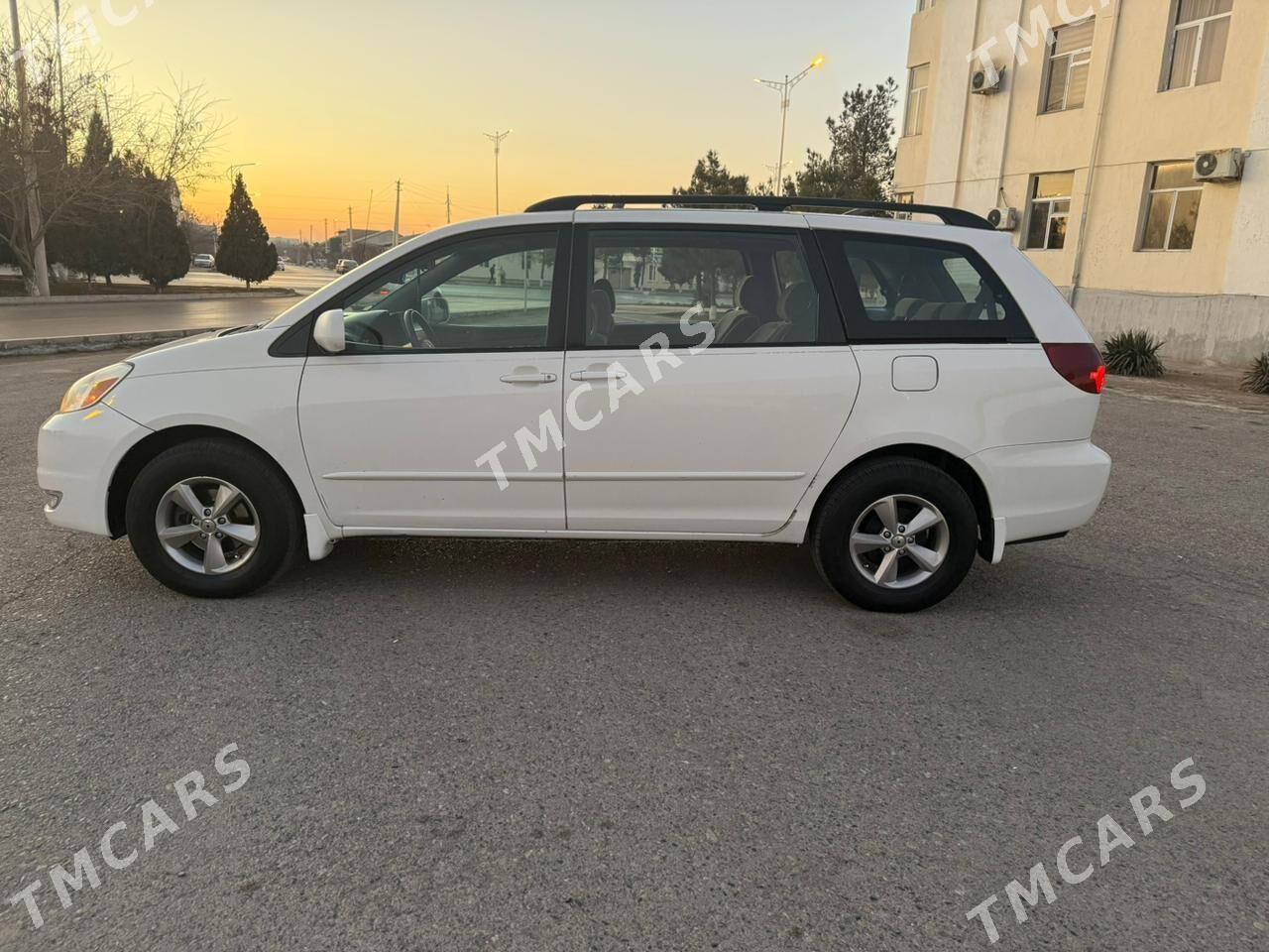 Toyota Sienna 2005 - 220 000 TMT - Туркменабат - img 4