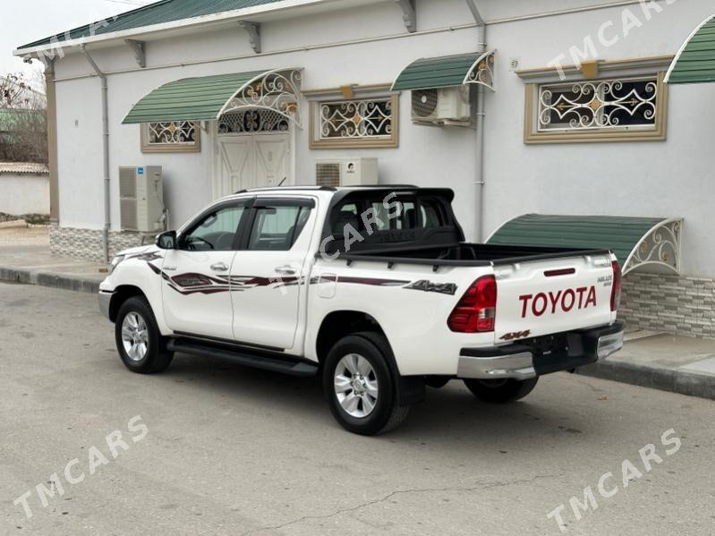 Toyota Hilux 2020 - 500 000 TMT - Балканабат - img 2