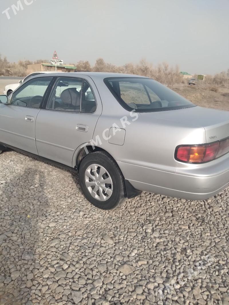 Toyota Camry 1993 - 80 000 TMT - Halaç - img 10