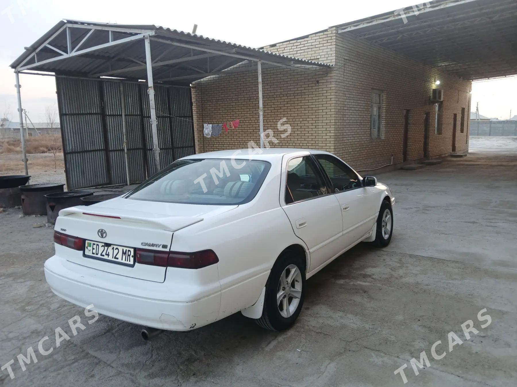 Toyota Camry 1998 - 100 000 TMT - Мары - img 5