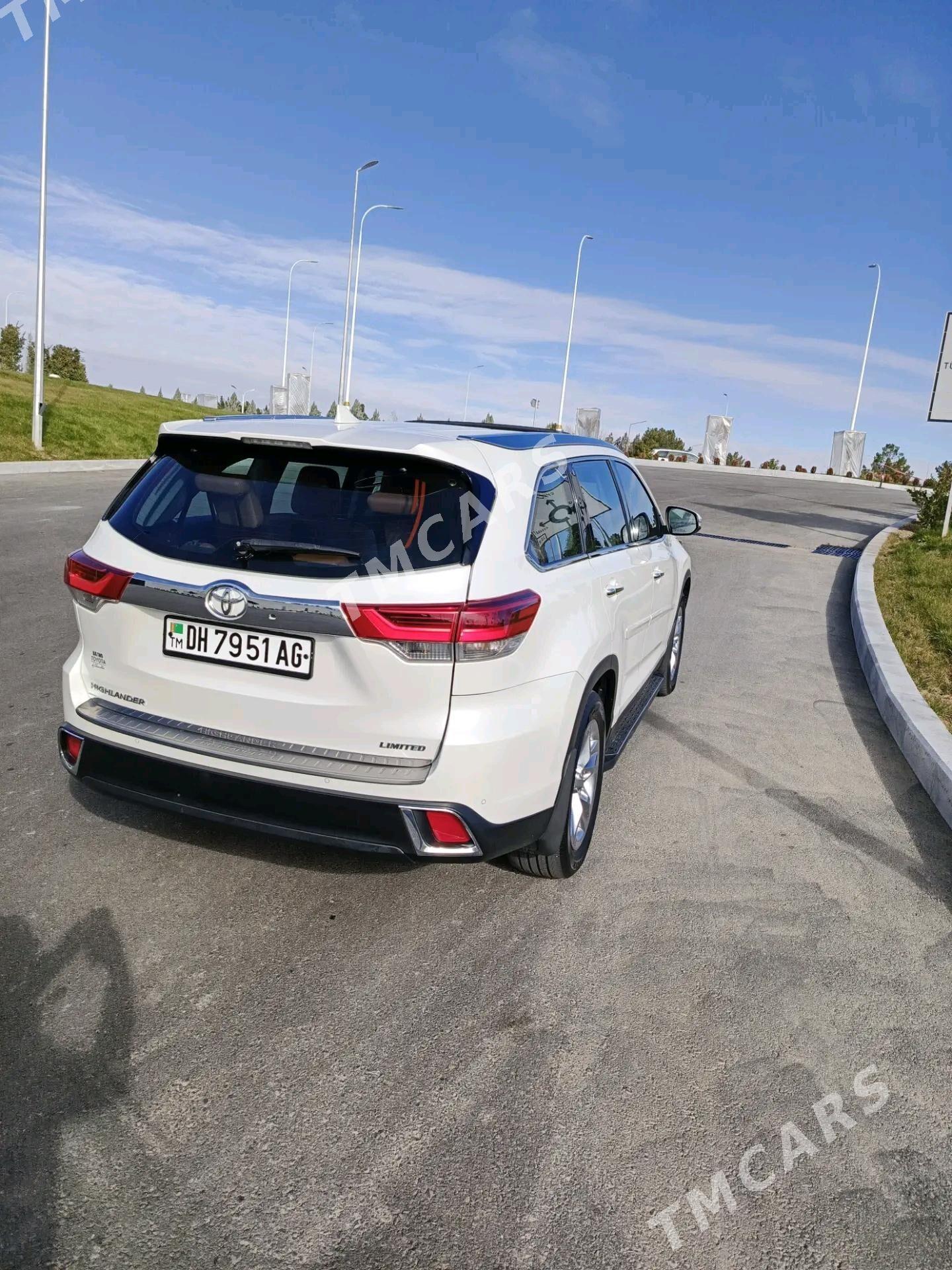 Toyota Highlander 2018 - 610 000 TMT - Aşgabat - img 8