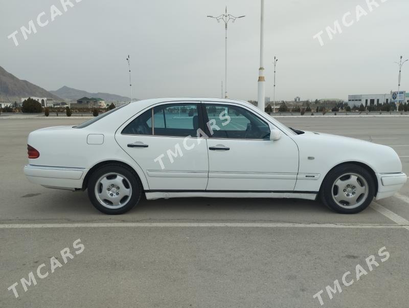 Mercedes-Benz E320 1999 - 90 000 TMT - Balkanabat - img 4