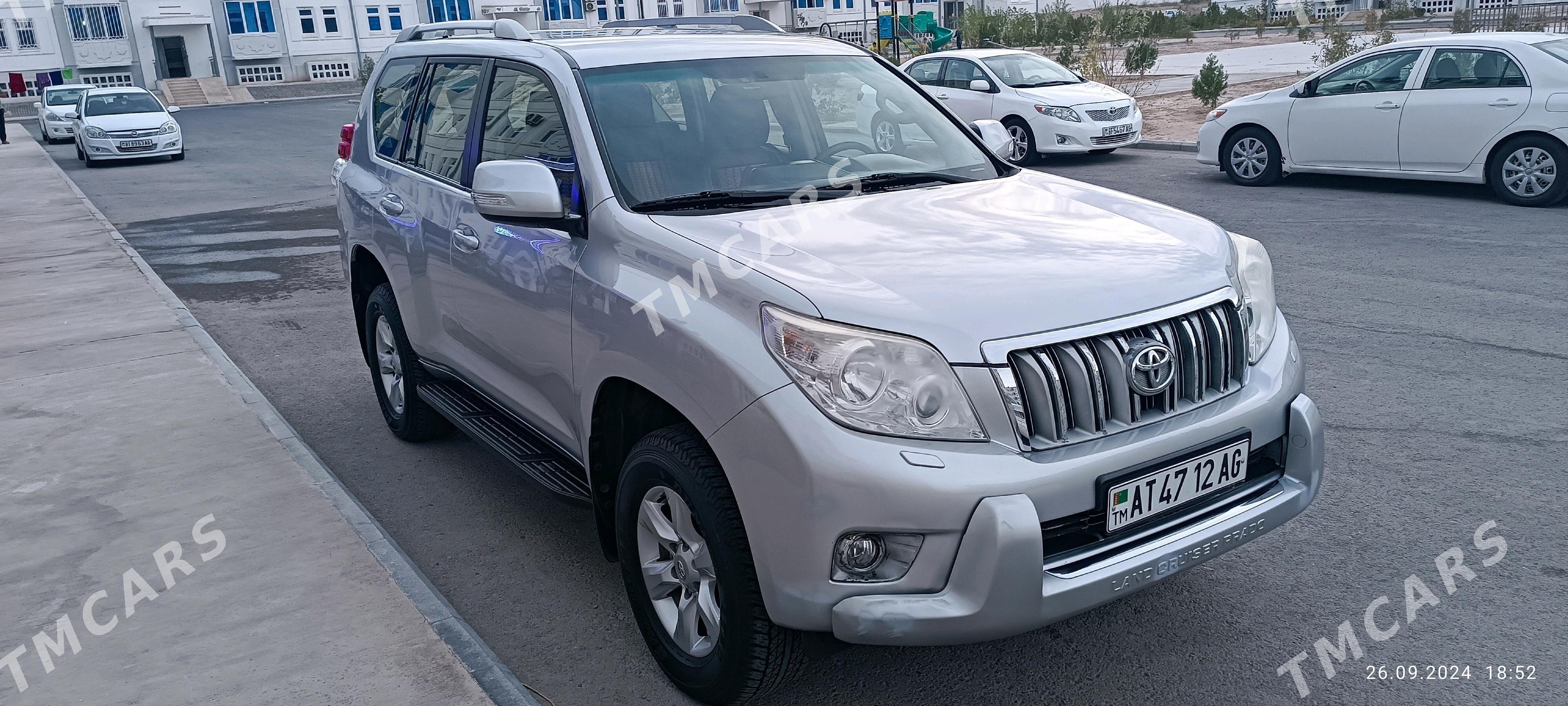 Toyota Land Cruiser Prado 2013 - 700 000 TMT - Нефтегаз (ул. Андалиб-Юбилейная) - img 2