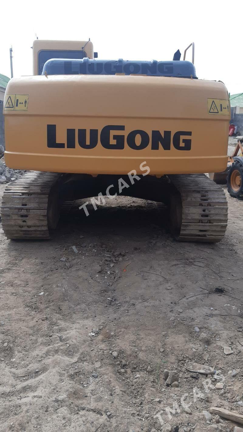 LiuGong CLG 922E 2011 - 900 000 TMT - Ашхабад - img 2