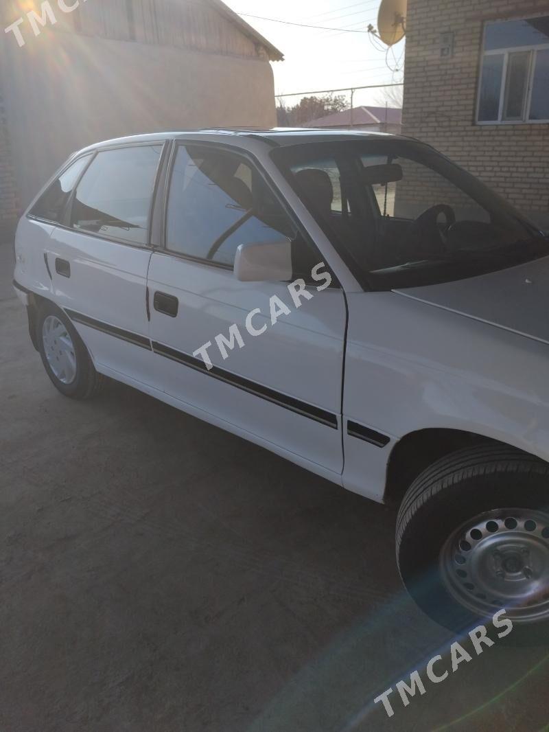 Opel Astra 1991 - 27 000 TMT - Саят - img 4