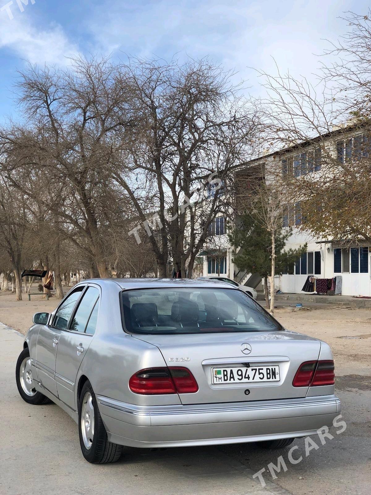 Mercedes-Benz E320 2002 - 120 000 TMT - Балканабат - img 8