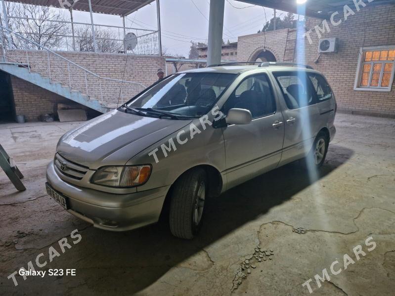 Toyota Sienna 2002 - 140 000 TMT - Чарджоу - img 3