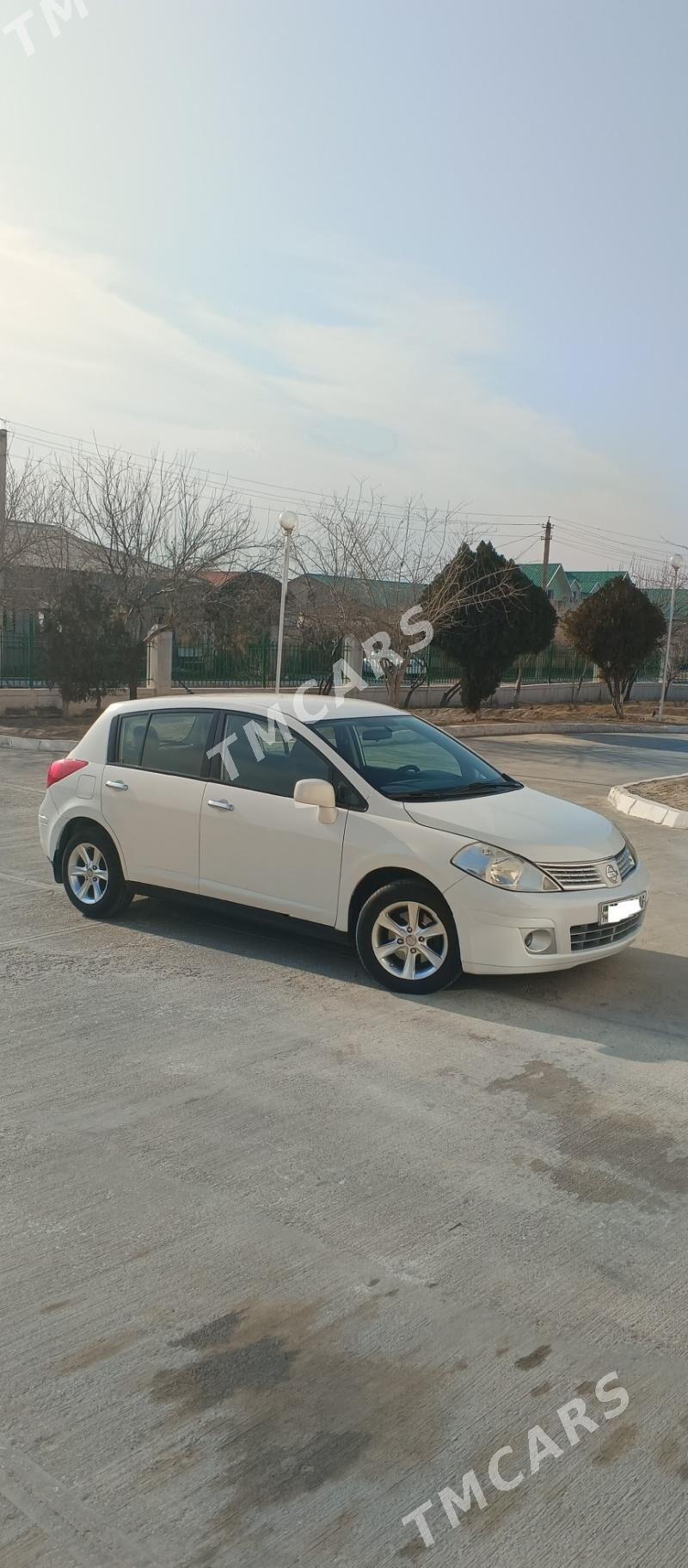 Nissan Versa 2010 - 117 000 TMT - 30 mkr - img 4