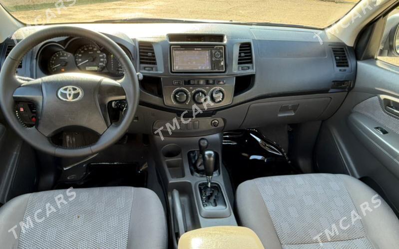 Toyota Hilux 2014 - 300 000 TMT - Türkmenbaşy - img 9