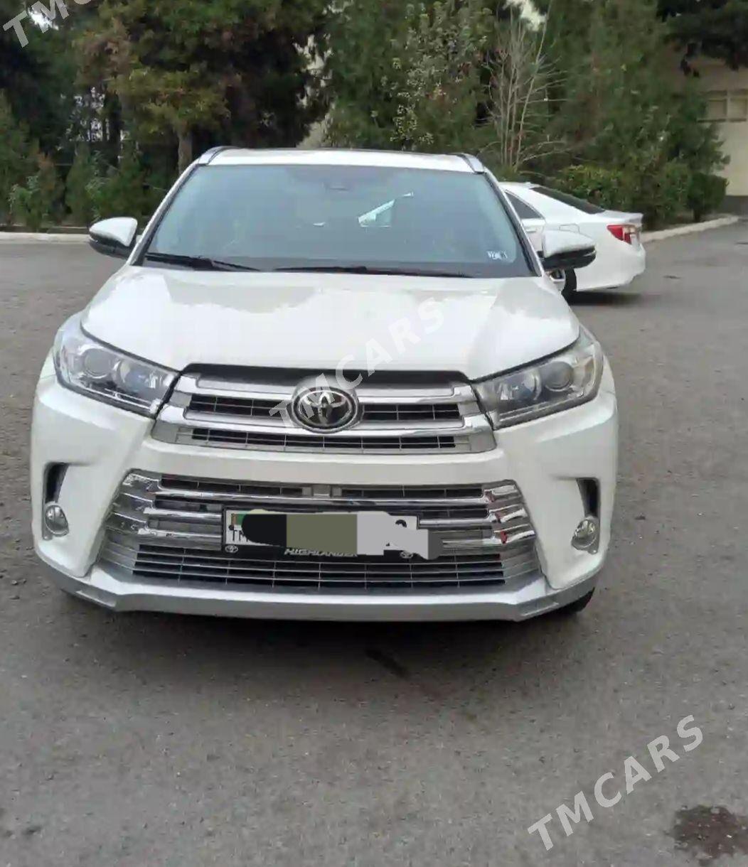 Toyota Highlander 2019 - 430 000 TMT - Aşgabat - img 4