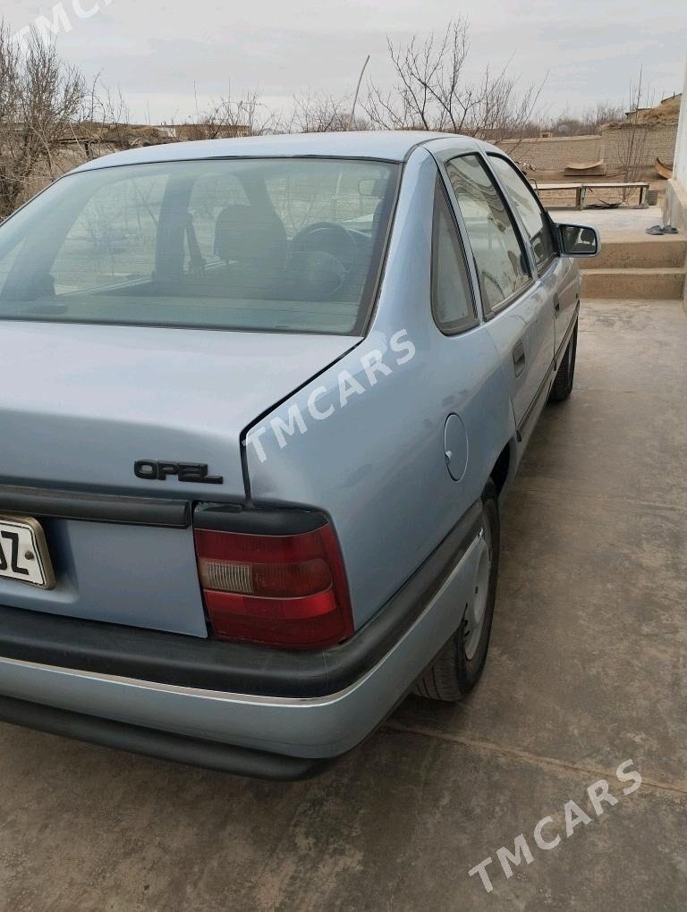 Opel Vectra 1993 - 31 000 TMT - Дашогуз - img 4