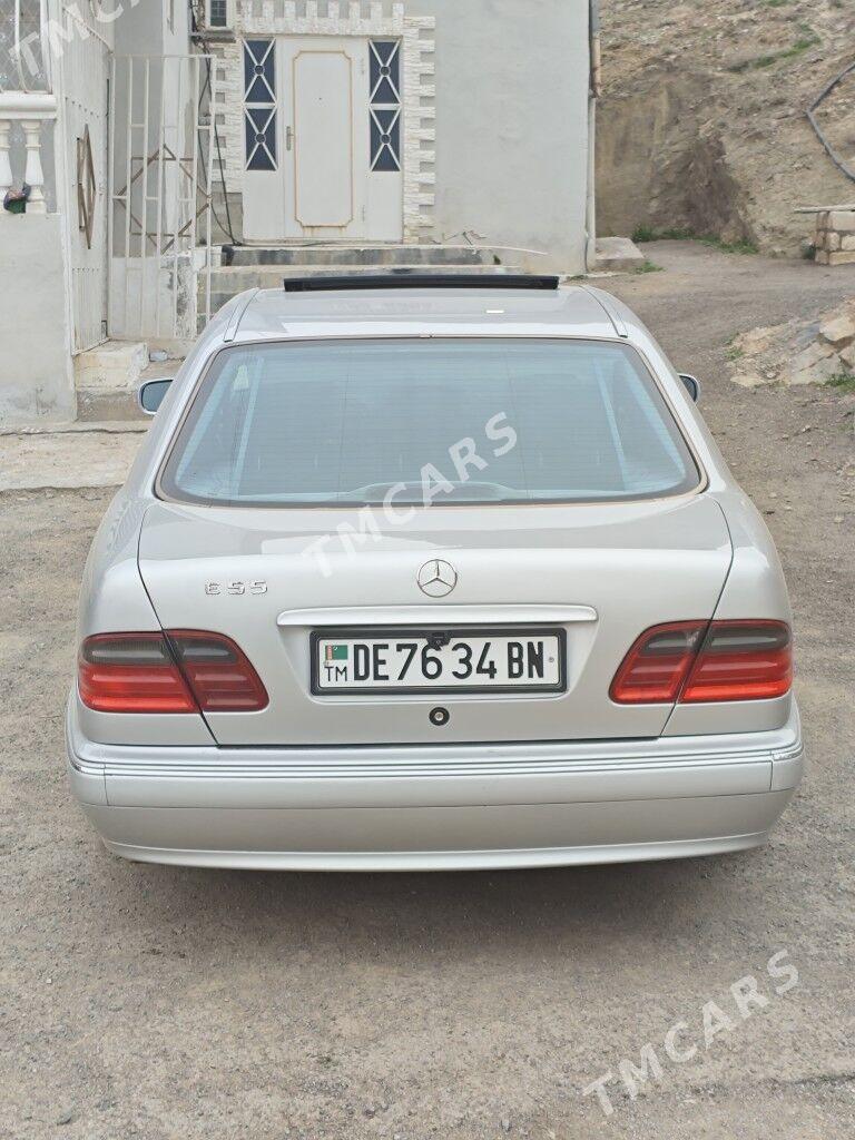 Mercedes-Benz E320 2001 - 129 000 TMT - Туркменбаши - img 3