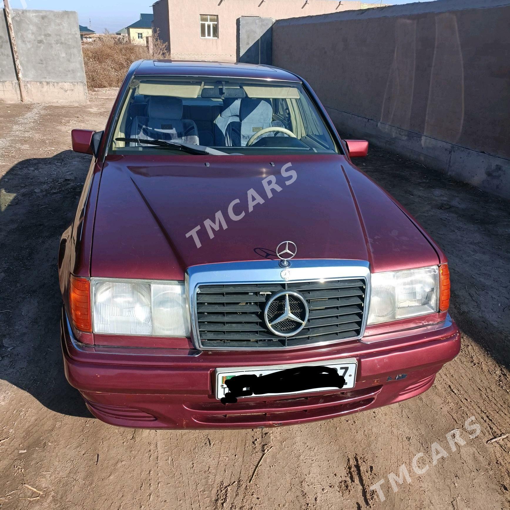 Mercedes-Benz C280 1990 - 25 000 TMT - етр. Туркменбаши - img 4