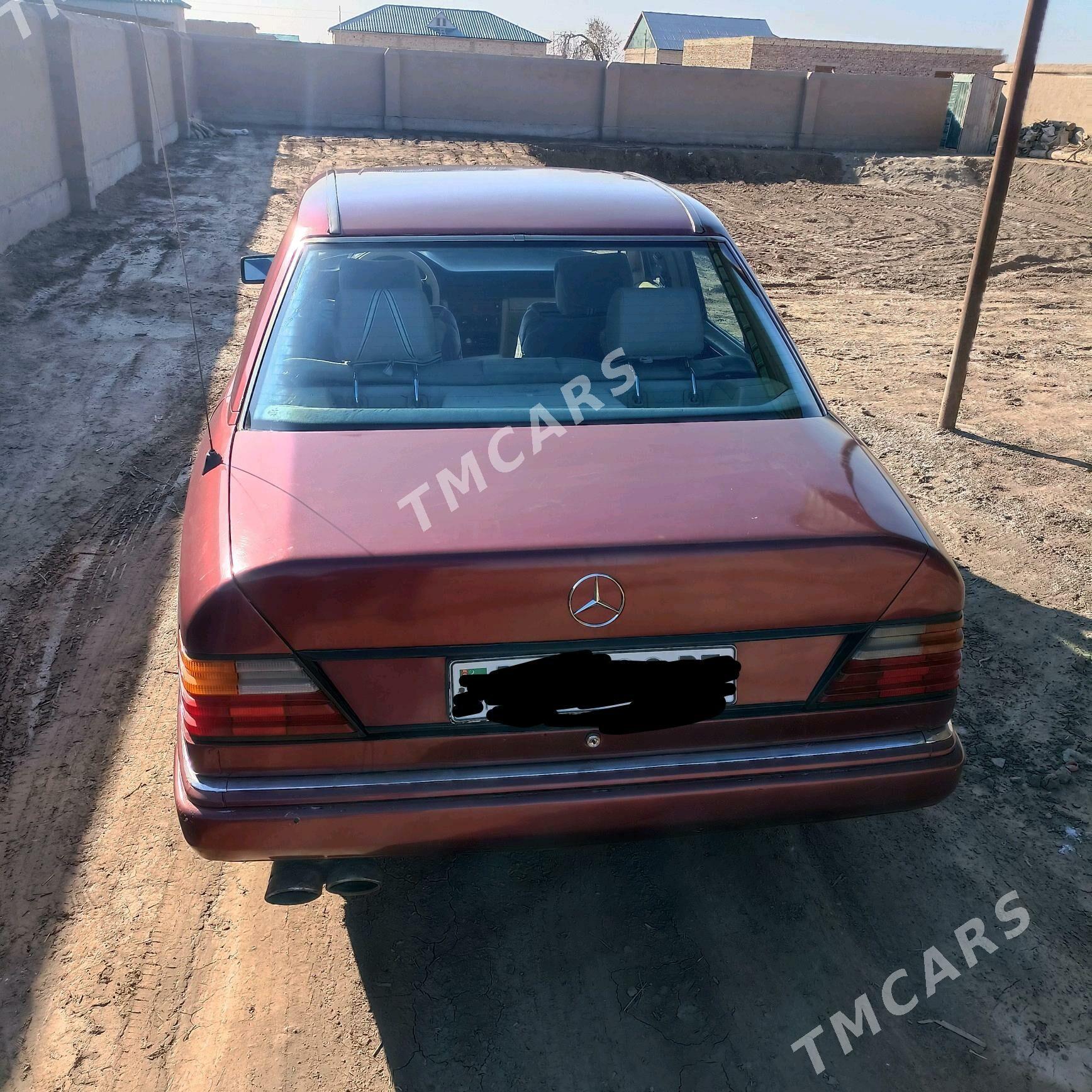 Mercedes-Benz C280 1990 - 25 000 TMT - етр. Туркменбаши - img 5