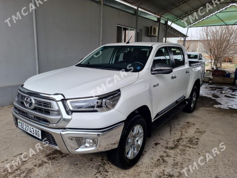 Toyota Hilux 2023 - 600 000 TMT - Bagyr - img 2