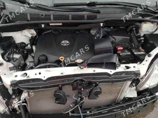 Toyota Sienna 2019 - 468 000 TMT - Aşgabat - img 2