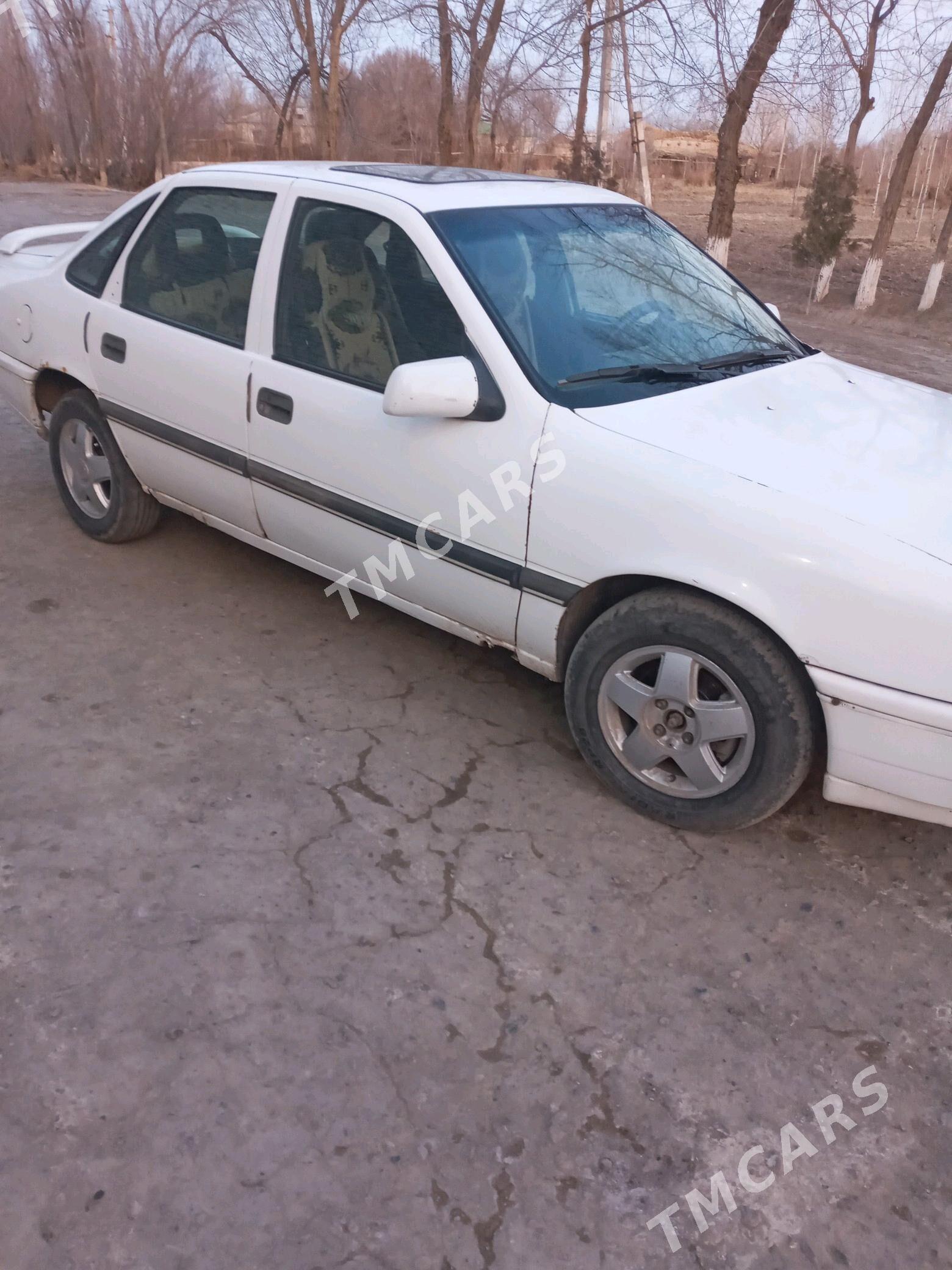 Opel Vectra 1991 - 25 000 TMT - Болдумсаз - img 3