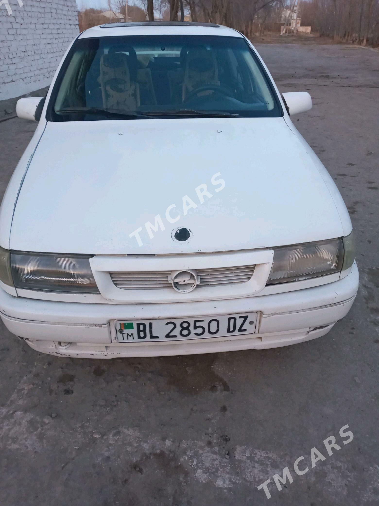 Opel Vectra 1991 - 25 000 TMT - Болдумсаз - img 4