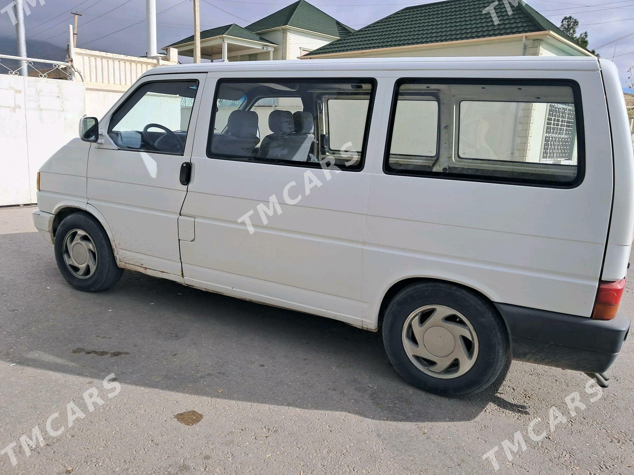 Toyota Hiace 1995 - 60 000 TMT - Балканабат - img 4