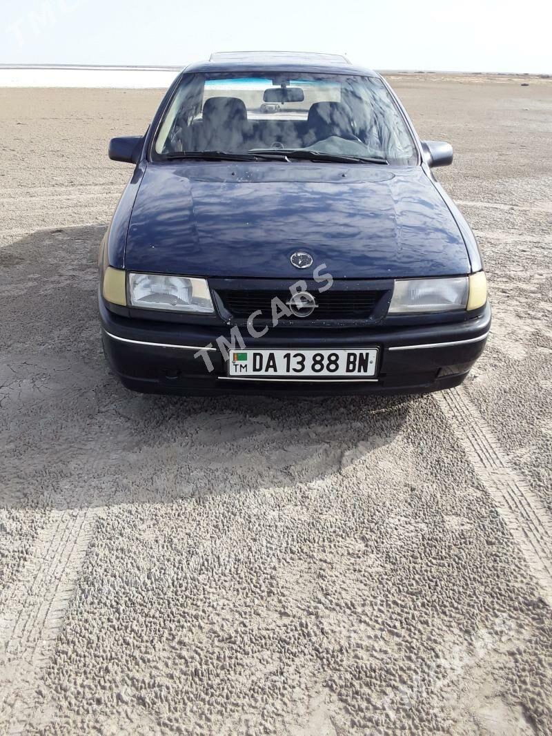 Opel Vectra 1993 - 25 000 TMT - Türkmenbaşy - img 2