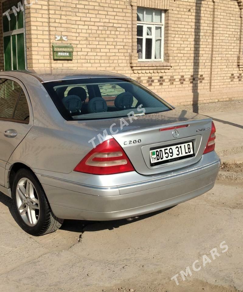 Mercedes-Benz C-Class 2001 - 100 000 TMT - Сакар - img 4