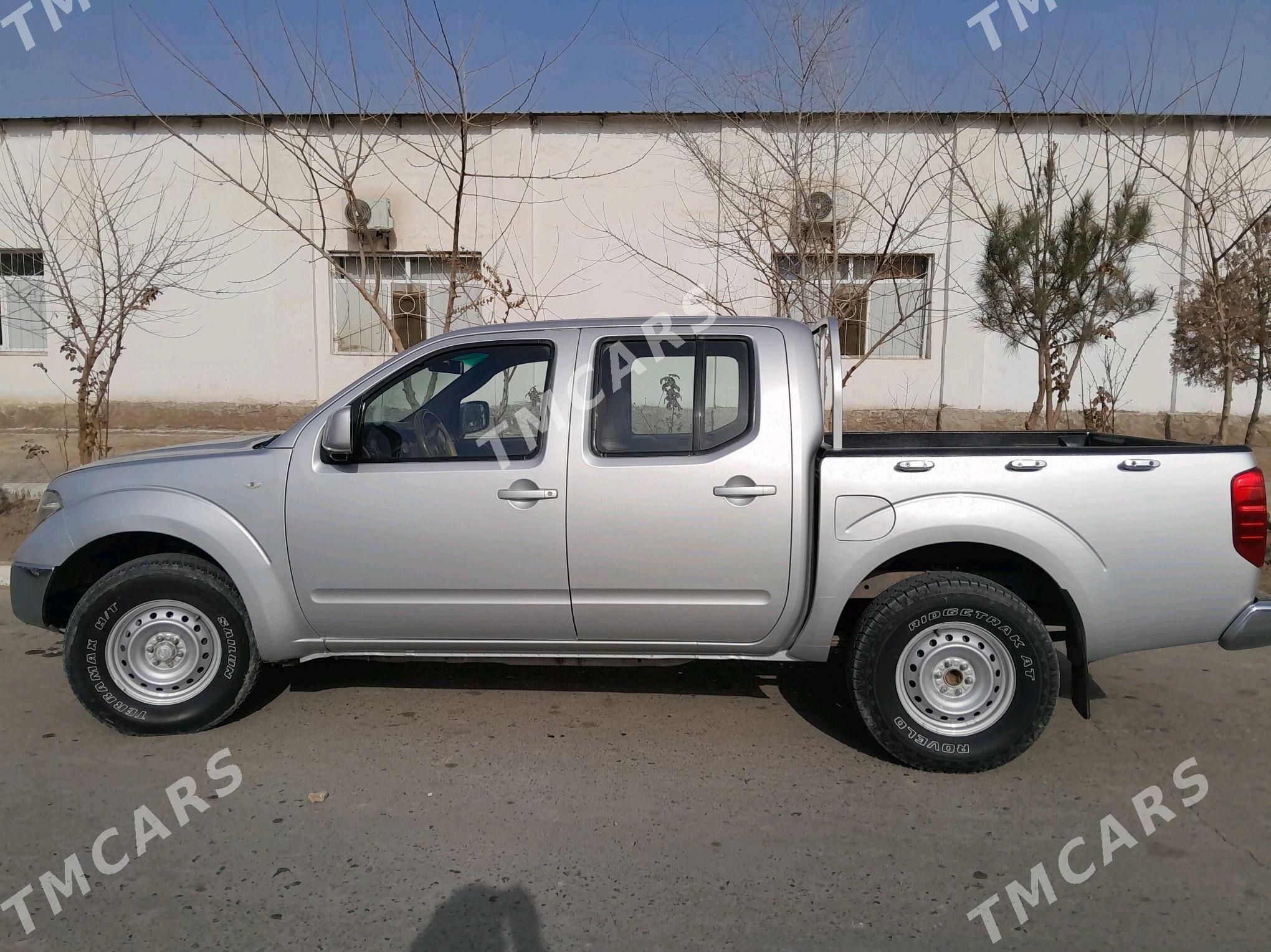 Nissan Navara 2012 - 180 000 TMT - Türkmenabat - img 3