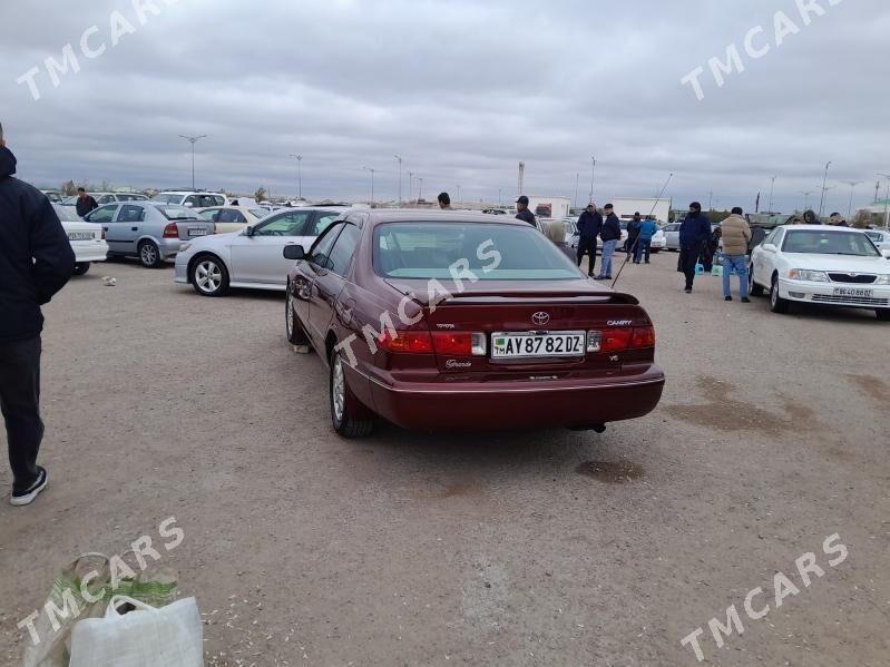 Toyota Camry 2000 - 160 000 TMT - Daşoguz - img 2