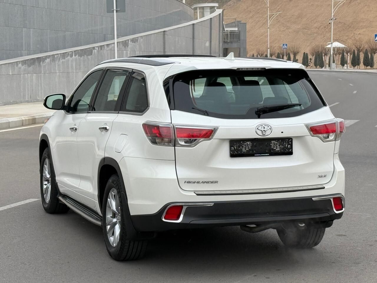 Toyota Highlander 2016 - 390 000 TMT - 30 mkr - img 5