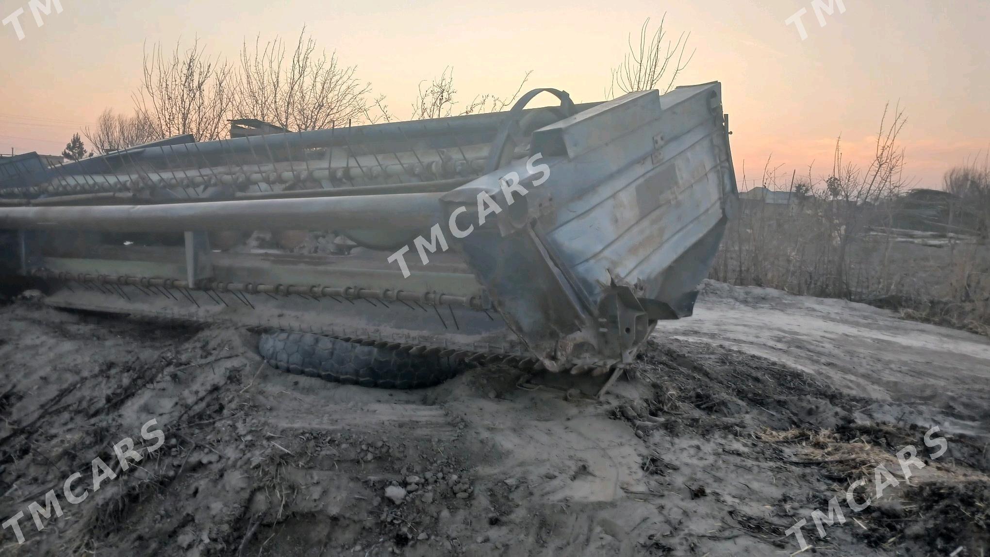 MTZ 80 1996 - 40 000 TMT - Garabekewül - img 4